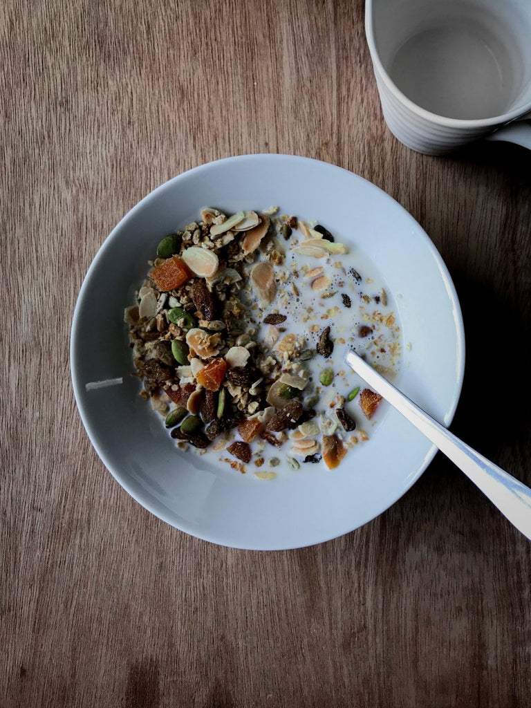 Apricot & almond granola - The bakery by Knife & Fork
